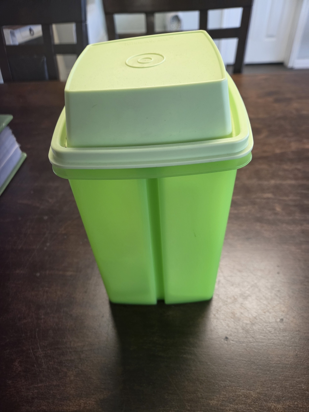 Tupperware Pick A Deli Container